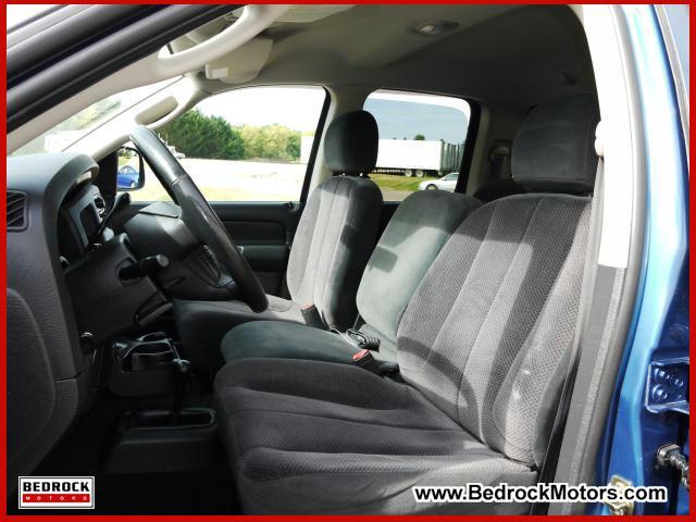 Dodge Ram Pickup 2003 photo 4