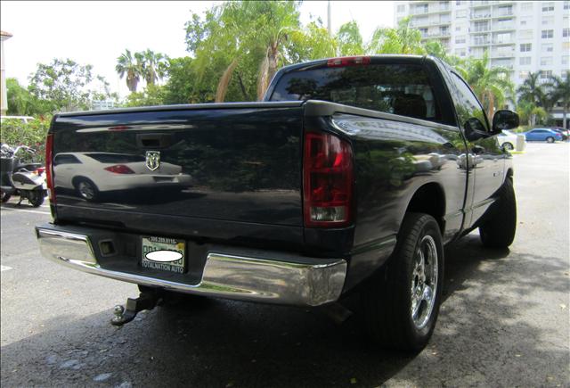 Dodge Ram Pickup 2003 photo 3