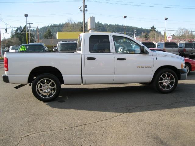 Dodge Ram Pickup 2003 photo 1