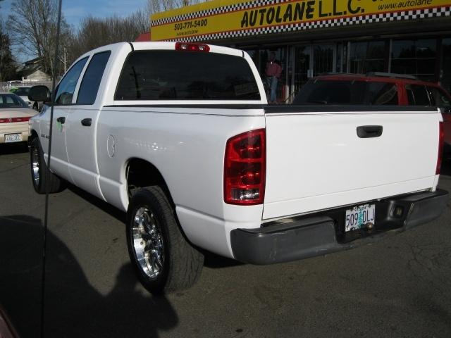 Dodge Ram Pickup 2003 photo 4