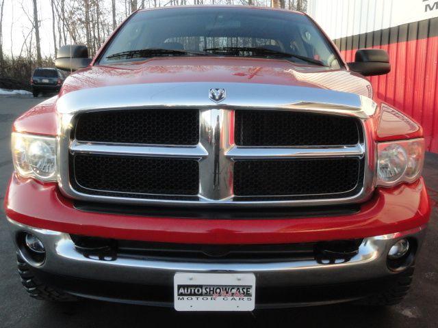 Dodge Ram Pickup 2003 photo 2