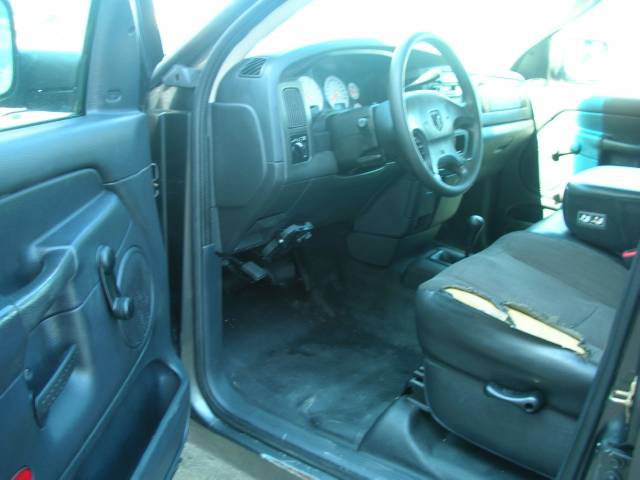 Dodge Ram Pickup 2003 photo 4