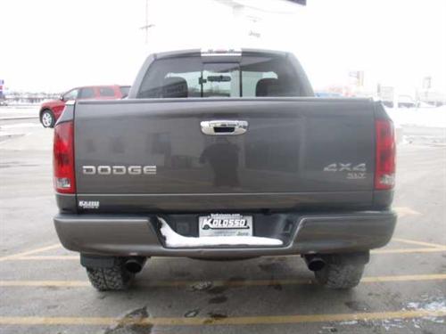 Dodge Ram Pickup 2003 photo 2