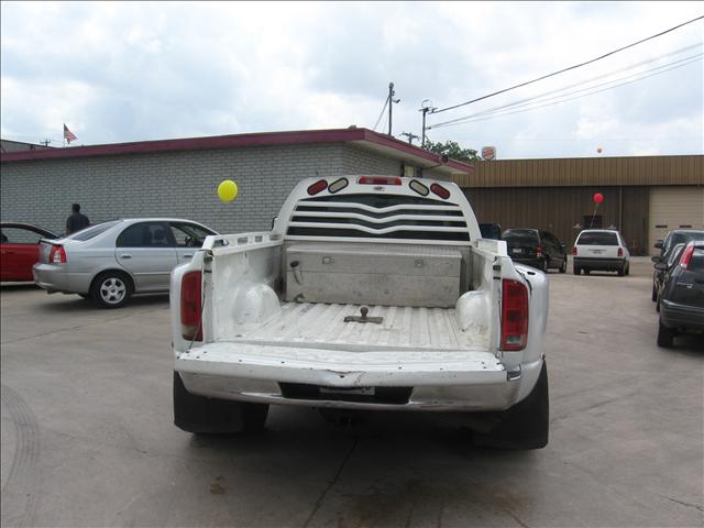 Dodge Ram Pickup 2003 photo 4