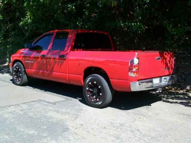 Dodge Ram Pickup 2003 photo 2