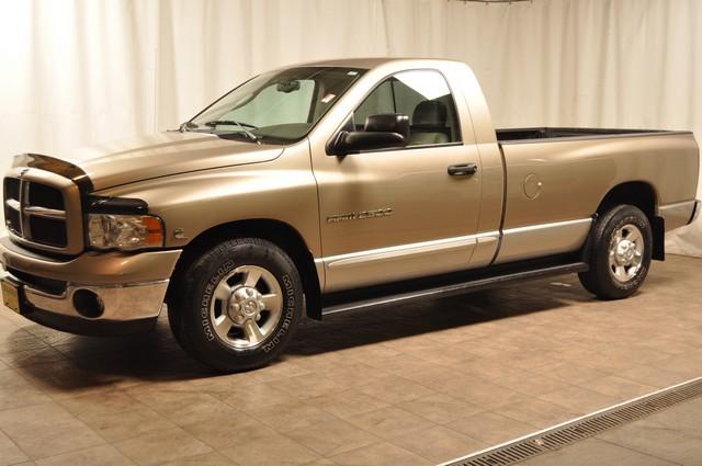 Dodge Ram Pickup 2003 photo 1
