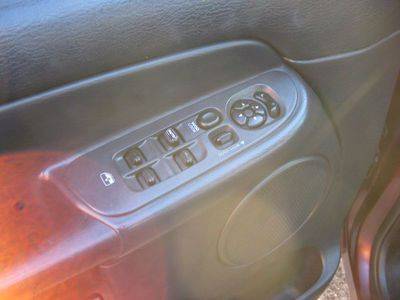 Dodge Ram Pickup 2003 photo 3