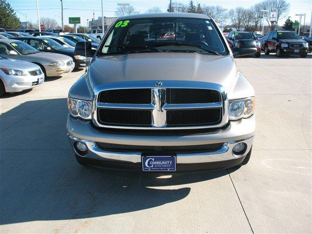 Dodge Ram Pickup 2003 photo 4