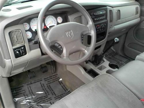 Dodge Ram Pickup 2003 photo 1