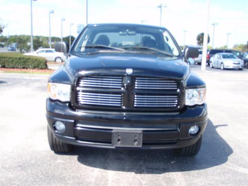 Dodge Ram Pickup 2003 photo 4