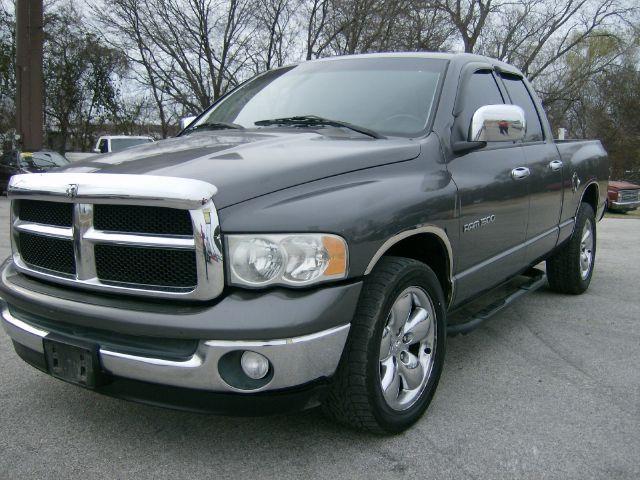 Dodge Ram Pickup 2003 photo 2