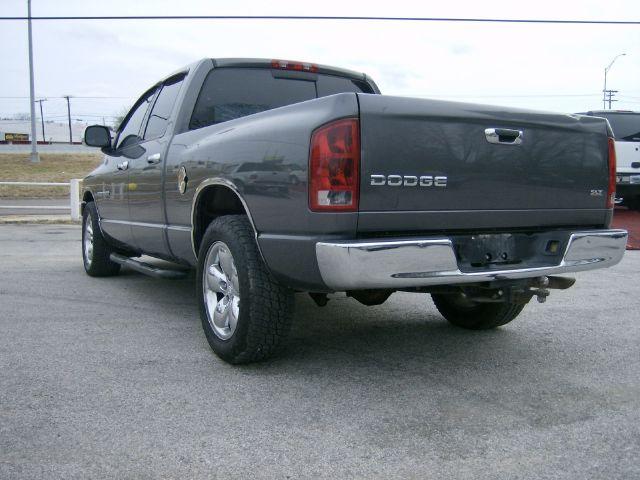 Dodge Ram Pickup 2003 photo 3