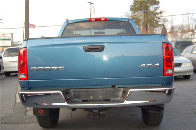 Dodge Ram Pickup 2003 photo 4