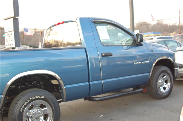 Dodge Ram Pickup 2003 photo 5