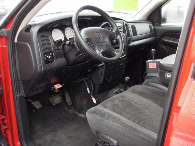 Dodge Ram Pickup 2003 photo 3