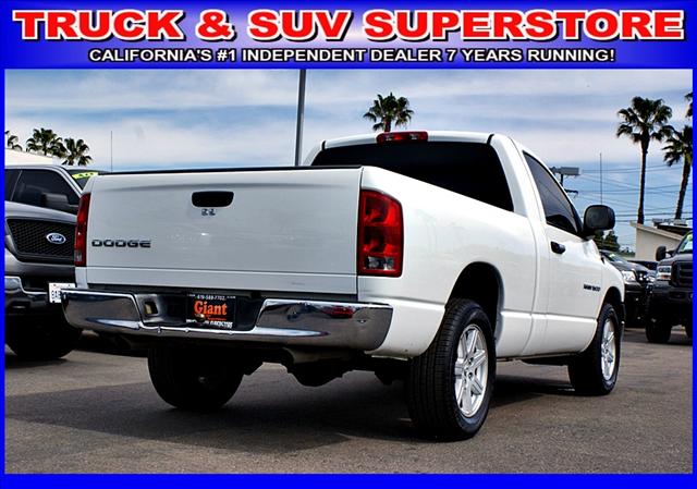 Dodge Ram Pickup 2003 photo 3