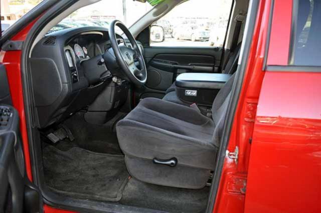 Dodge Ram Pickup 2003 photo 4