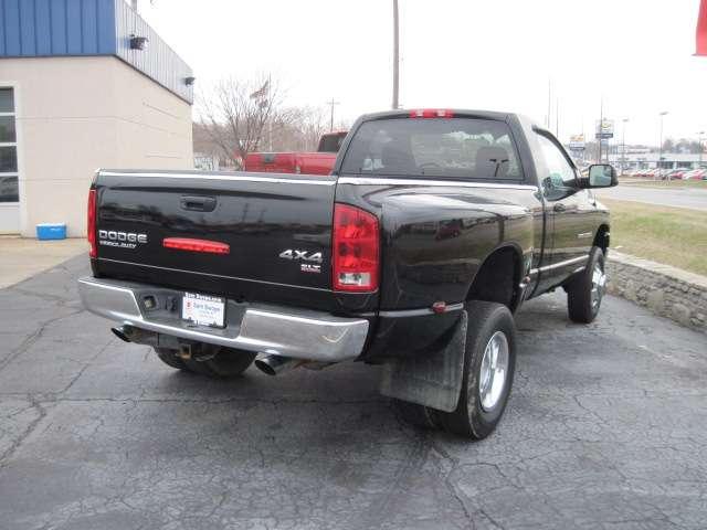 Dodge Ram Pickup 2003 photo 3