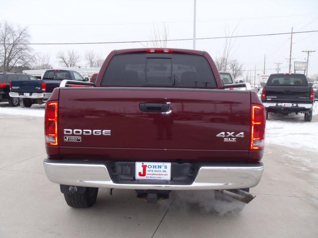 Dodge Ram Pickup 2003 photo 3