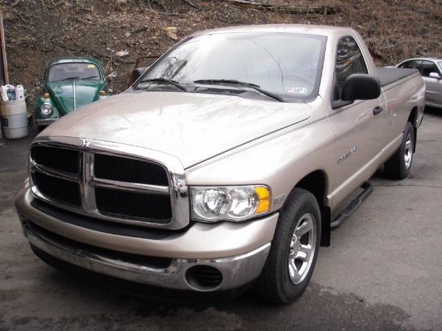 Dodge Ram Pickup 2003 photo 1