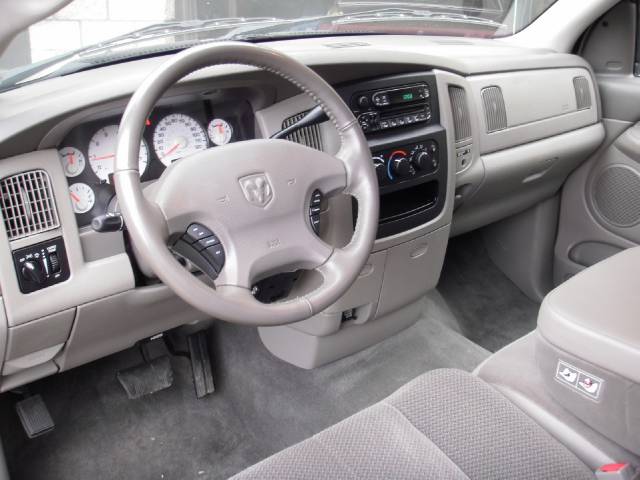Dodge Ram Pickup 2003 photo 5