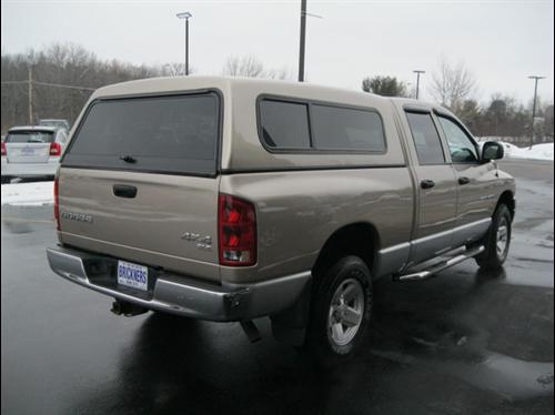 Dodge Ram Pickup 2003 photo 3
