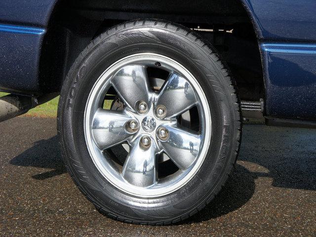 Dodge Ram Pickup 2003 photo 2