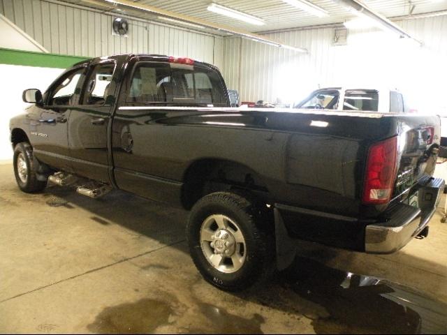 Dodge Ram Pickup 2003 photo 1