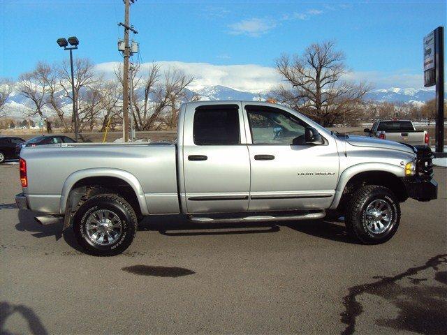 Dodge Ram Pickup 2003 photo 4