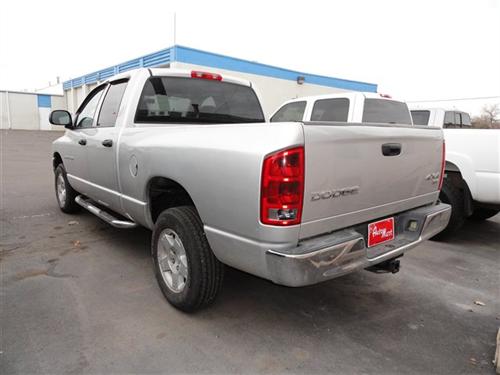 Dodge Ram Pickup 2003 photo 3