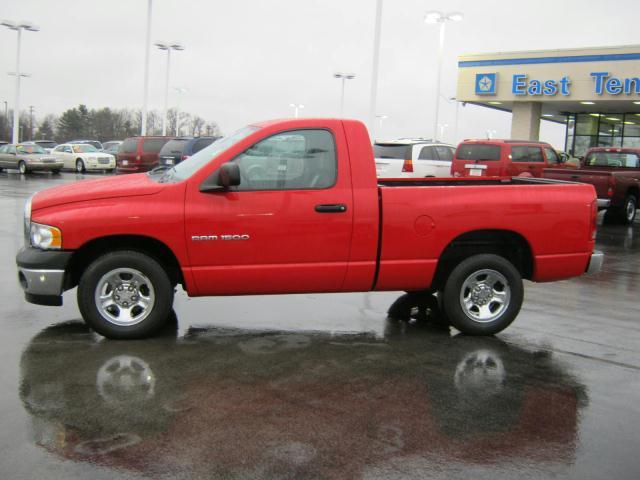 Dodge Ram Pickup 2003 photo 1