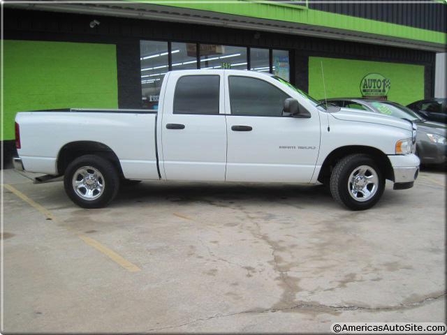Dodge Ram Pickup 2003 photo 1