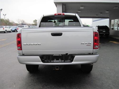 Dodge Ram Pickup 2003 photo 2