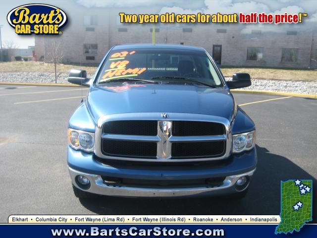 Dodge Ram Pickup 2003 photo 1
