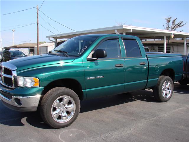 Dodge Ram Pickup 2003 photo 1