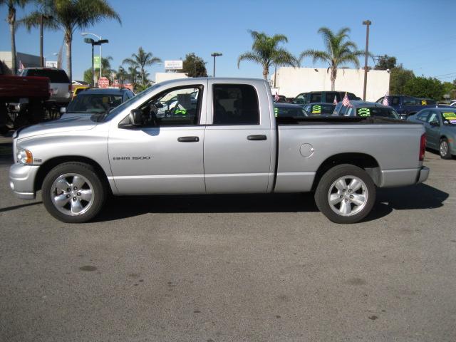 Dodge Ram Pickup 2003 photo 1