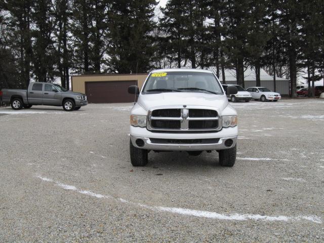 Dodge Ram Pickup 2003 photo 3
