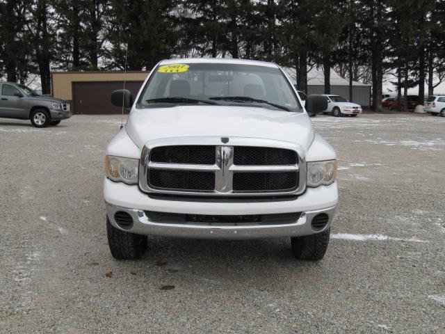 Dodge Ram Pickup 2003 photo 4