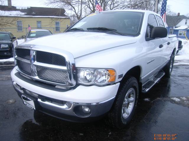 Dodge Ram Pickup 2003 photo 1