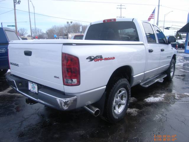 Dodge Ram Pickup 2003 photo 3