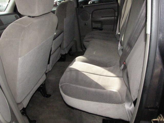 Dodge Ram Pickup 2003 photo 3