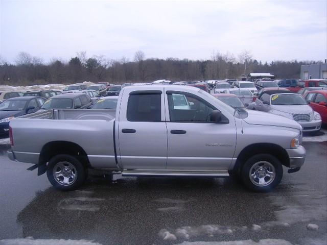 Dodge Ram Pickup 2003 photo 4
