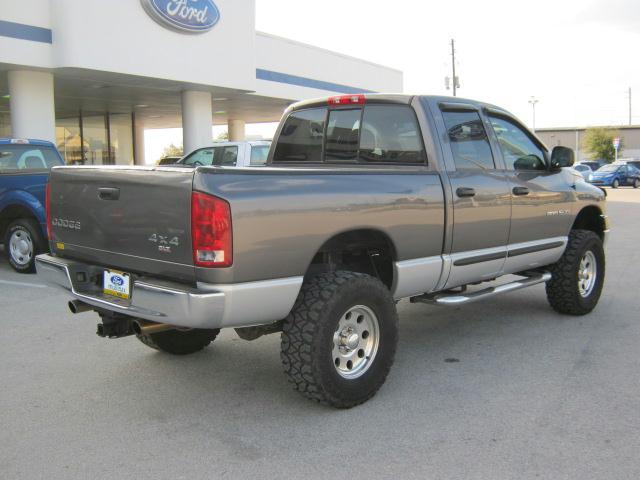 Dodge Ram Pickup 2003 photo 5