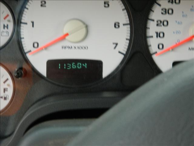Dodge Ram Pickup 2003 photo 3