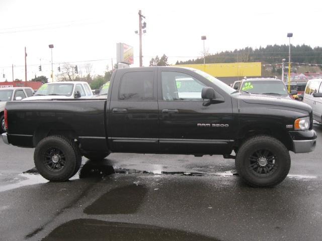Dodge Ram Pickup 2003 photo 3