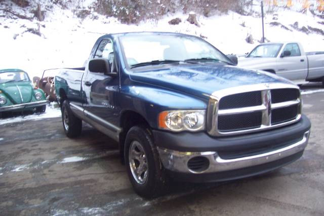 Dodge Ram Pickup 2003 photo 1
