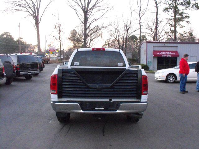 Dodge Ram Pickup 2003 photo 3