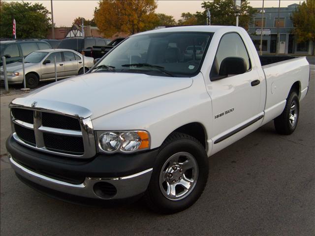 Dodge Ram Pickup 2003 photo 1