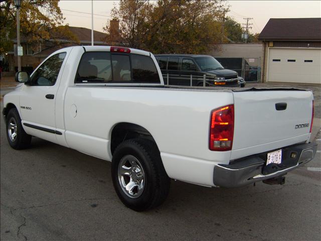 Dodge Ram Pickup 2003 photo 3