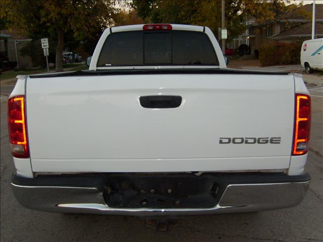 Dodge Ram Pickup 2003 photo 4